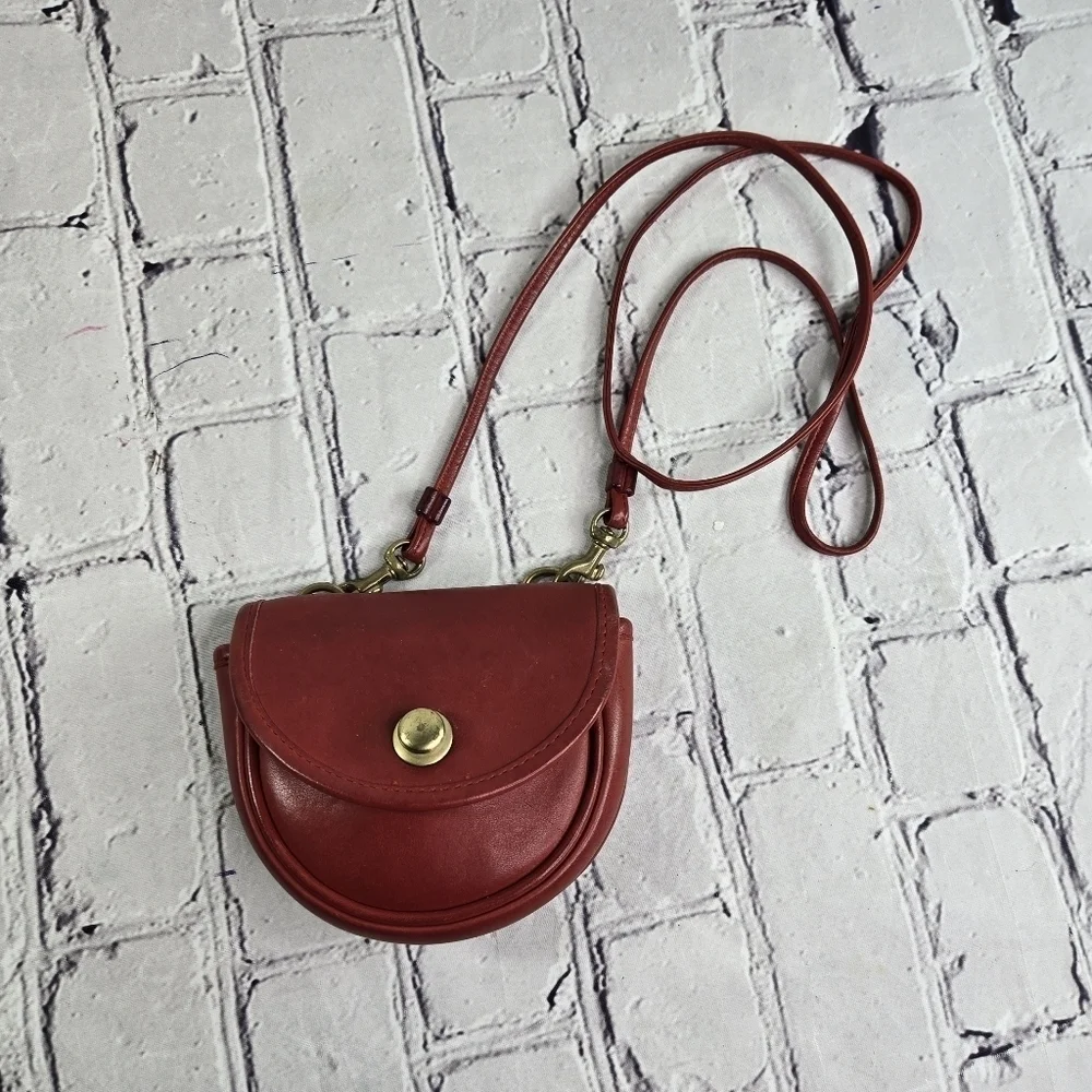Vtg Coach 0520-109 red leather mini belt bag small little crossbody purse